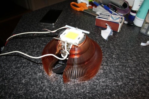 LED'en sat på køleren