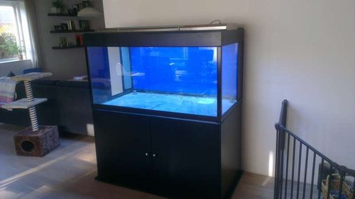 Så kom hele herligheden endelig ind i stuen hvor mit gamle 530'er malawi akvaruin stop ind til for 2 dage siden :) det her pynter meget mere, selvom det er tomt ;)